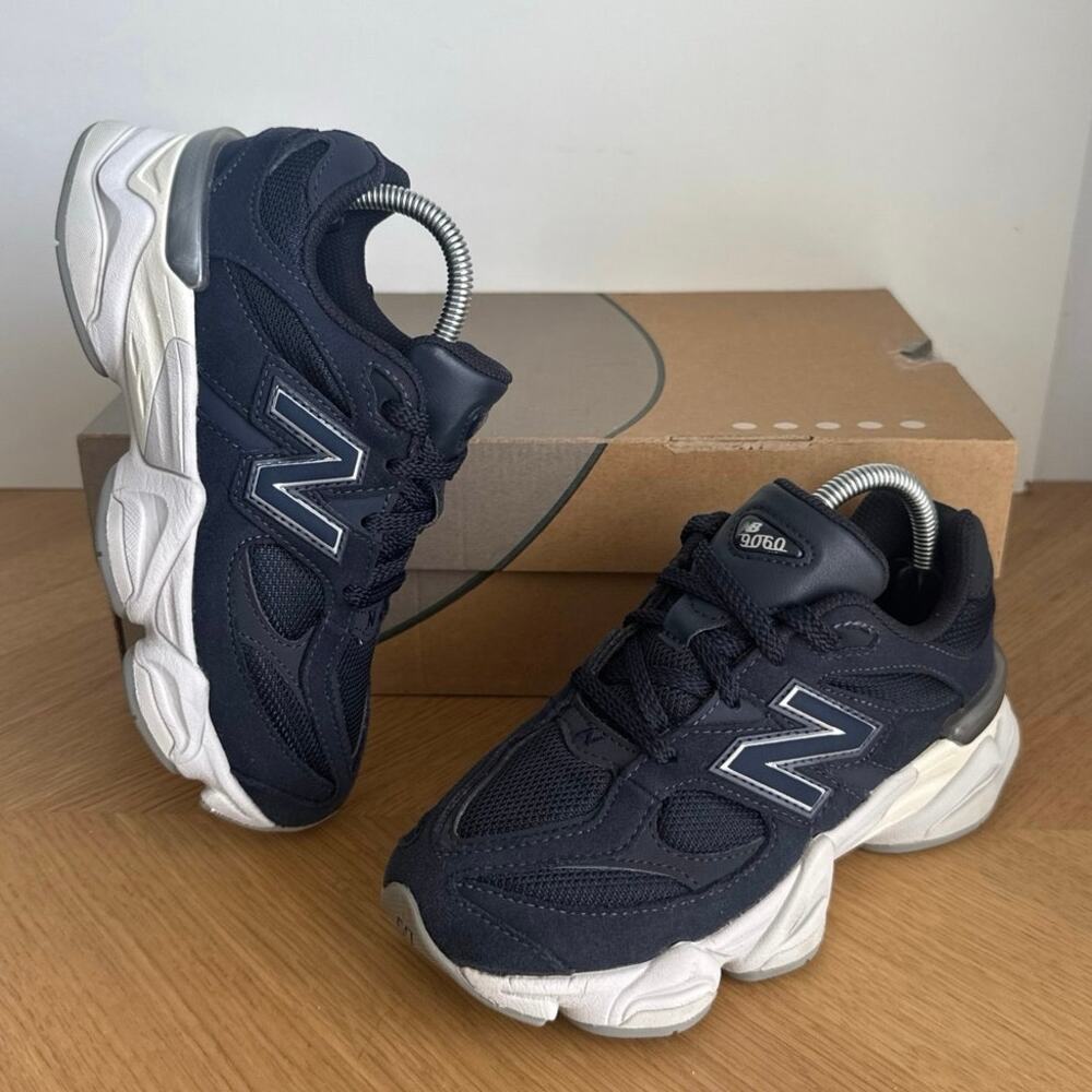 New Balance 9060 ‘Navy Blue’ Kids Sneakers- SZ 2 Y